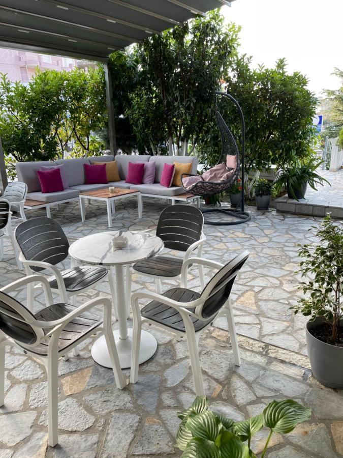 Hotel Lidi Sarandë Exteriör bild