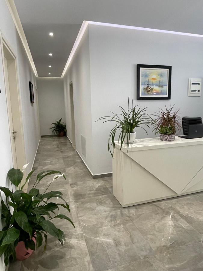 Hotel Lidi Sarandë Exteriör bild