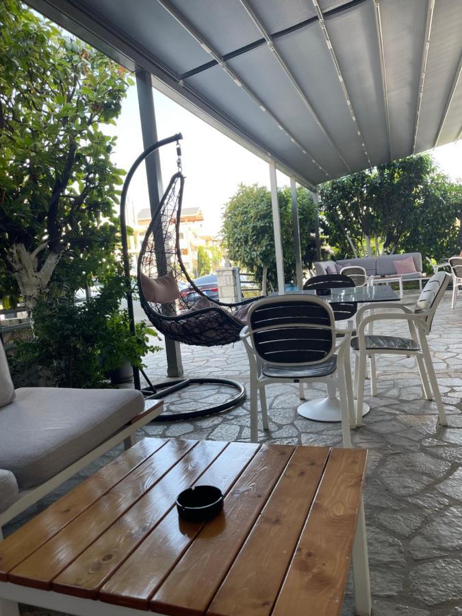 Hotel Lidi Sarandë Exteriör bild