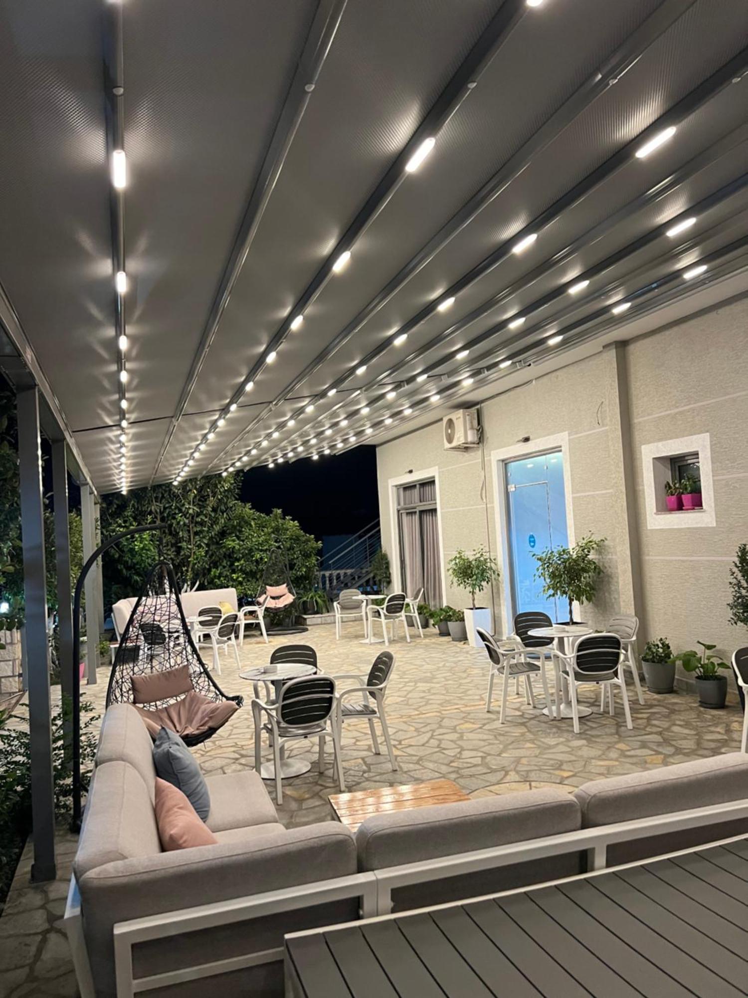 Hotel Lidi Sarandë Exteriör bild