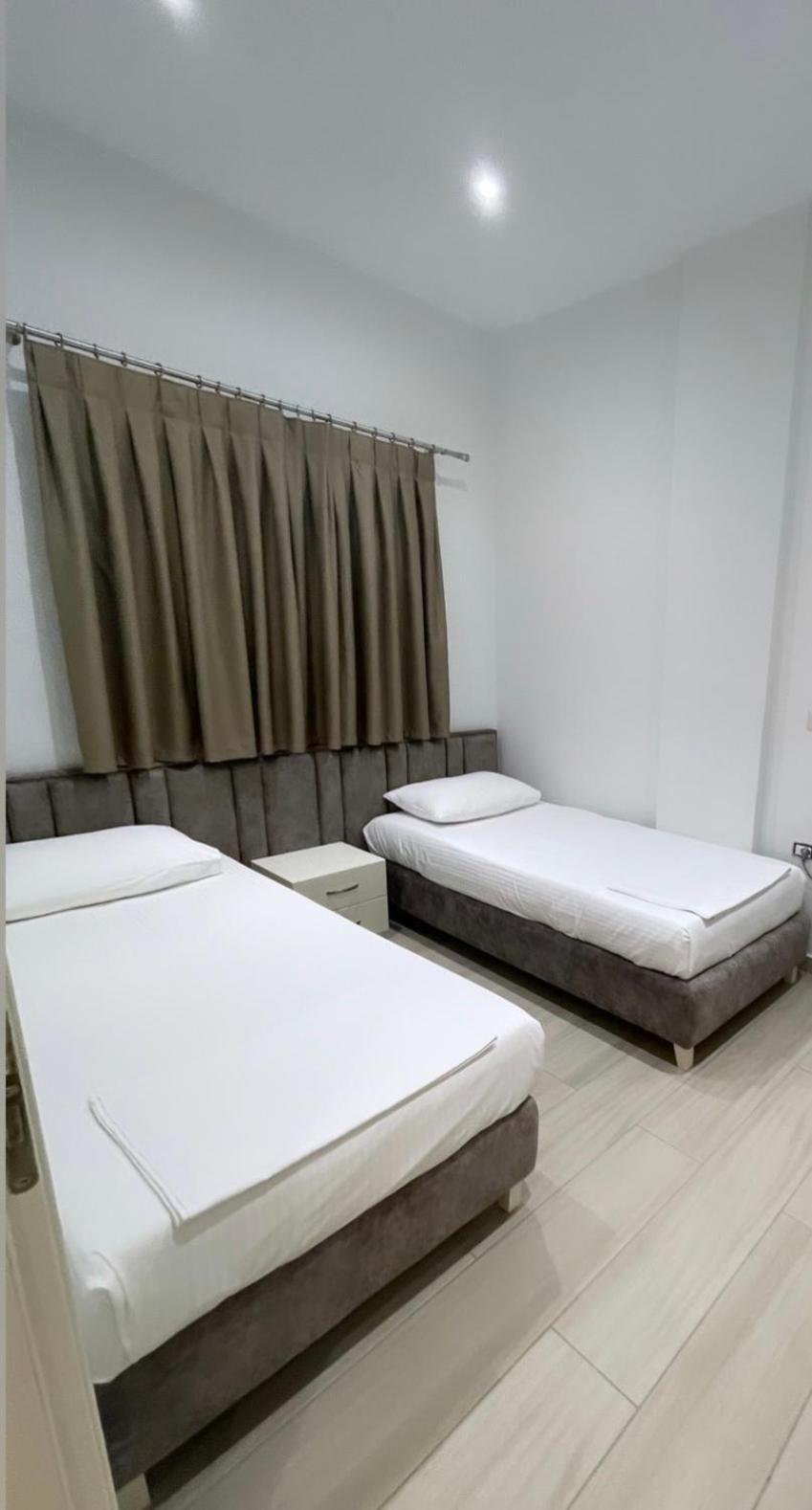 Hotel Lidi Sarandë Exteriör bild